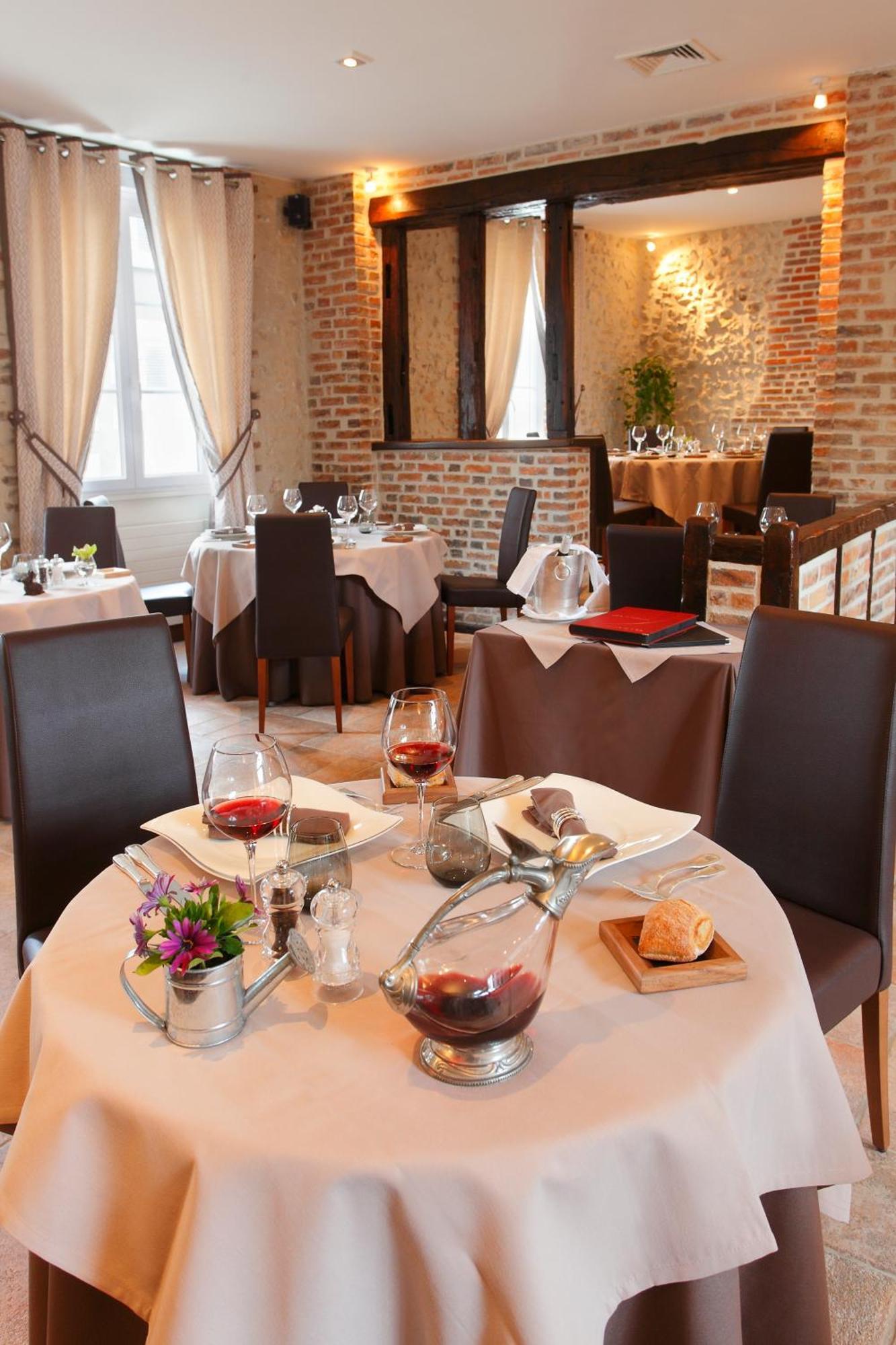 La Chaumiere Hotell Aubigny-sur-Nère Eksteriør bilde